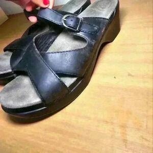 Dansko Black Leather Slip on Clog Sandle sz 39